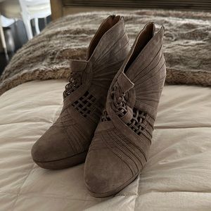 Eli’s Tahari suede ankle boots..size 36 1/2